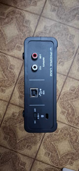 Звуковая карта U-PHORIA um2