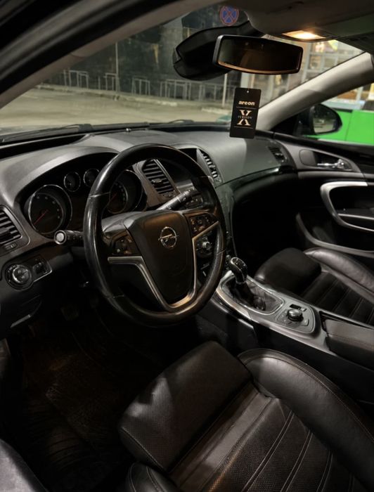 Opel Insignia 2.8