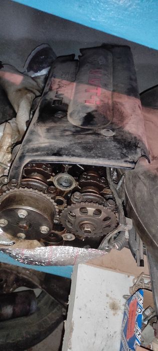 Продам двигатель VVT-I 2.4