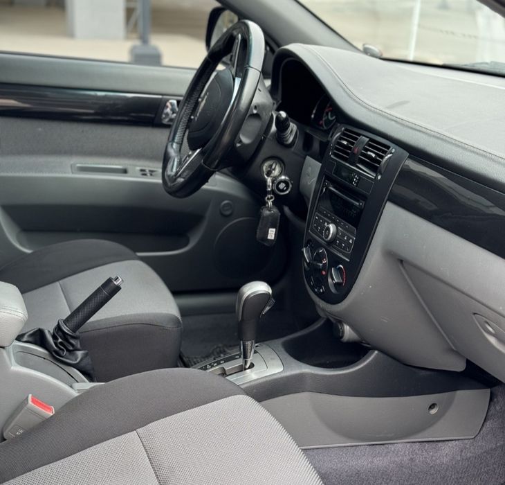 GENTRA 3-Pozitsiya Elegant Plus Full 2022-Yil Avtomat Qora GBO Rang