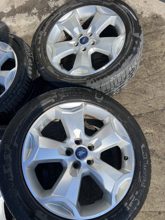 Джанти Ford Kuga