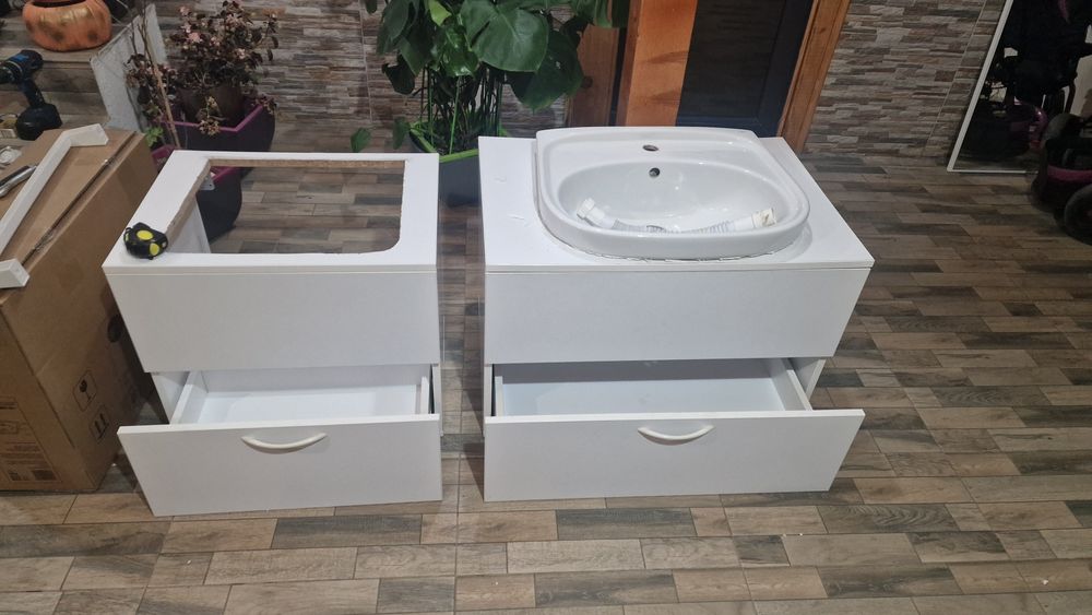 Mobila baie cu oglinda