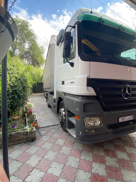 Срочно продам грузовик