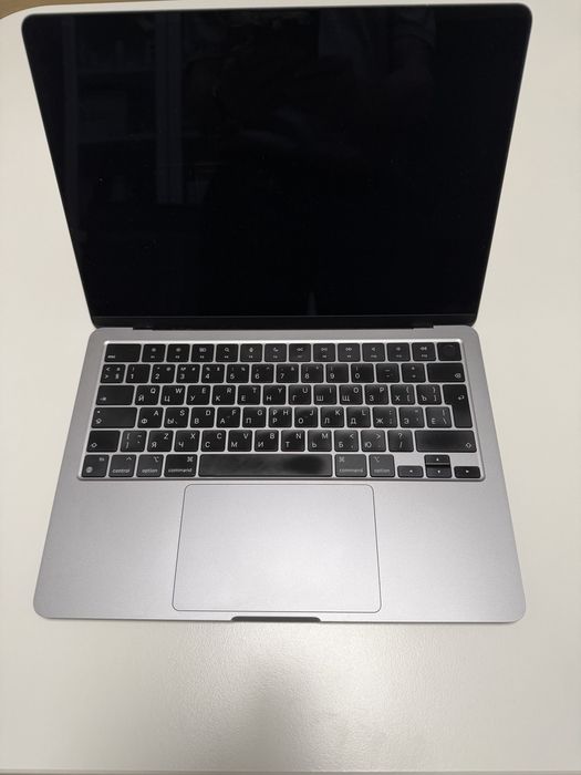 Macbook air 13” M2