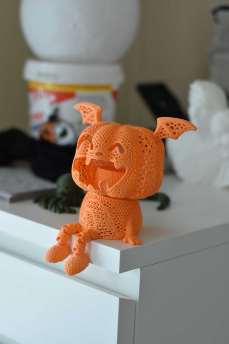 Хелоуин тиква-фенер с крилца и тяло