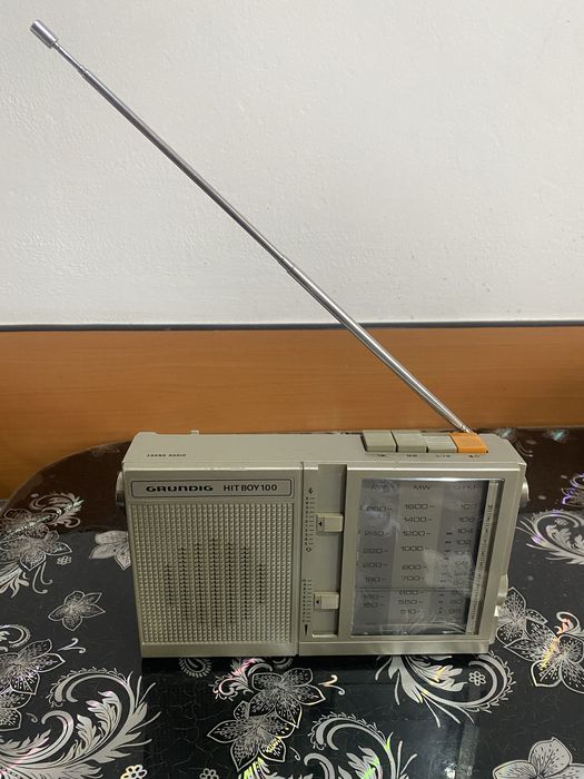 Radio Grundig Hit Boy 100