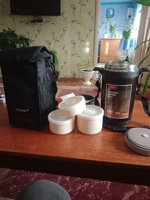 Продам новый пищевой термос