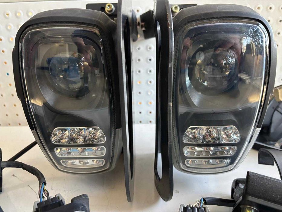 Kit Original Lumină și Oglindă LINDE