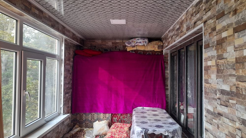 Уй сотилади! 3 микрорайон тинчлик МФЙ, 39, 1, 73 квартира.