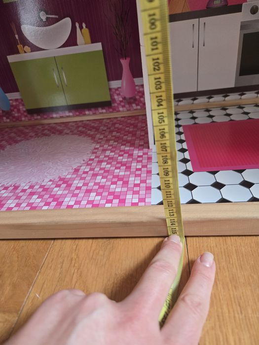 Голяма дървена къща за кукли и барбита