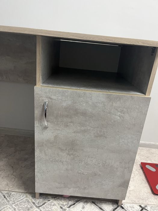 Продам письменный стол