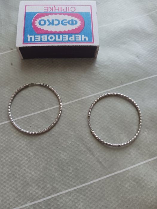 Продам серьги серебряные!