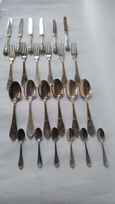 Комплект италиански посребрени прибори за хранене