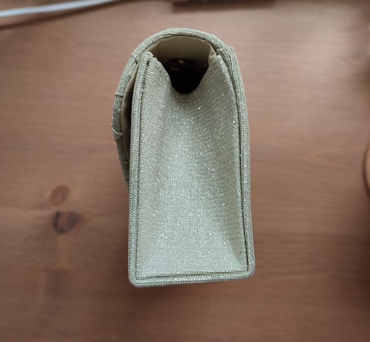 Блестяща малка чанта