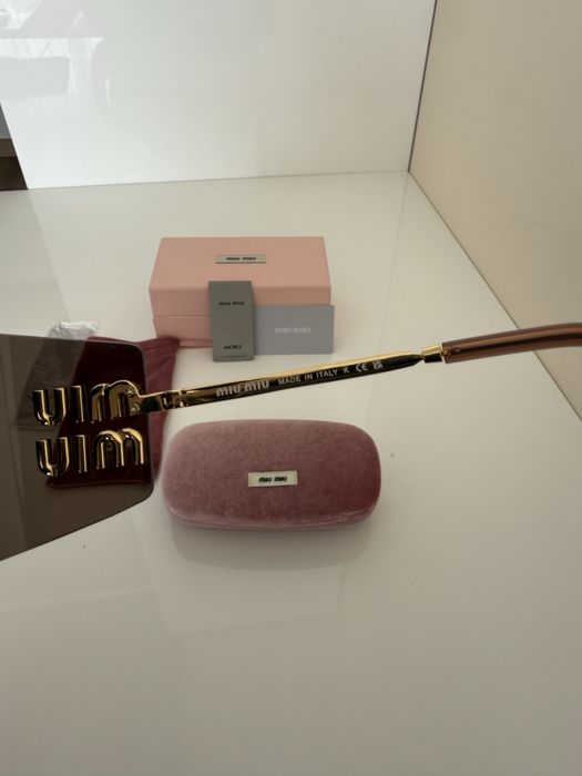 Дамски слънчеви очила Miu Miu