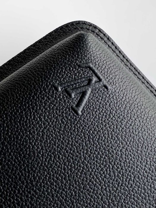 Мъжка чанта Louis Vuitton – черна, налична