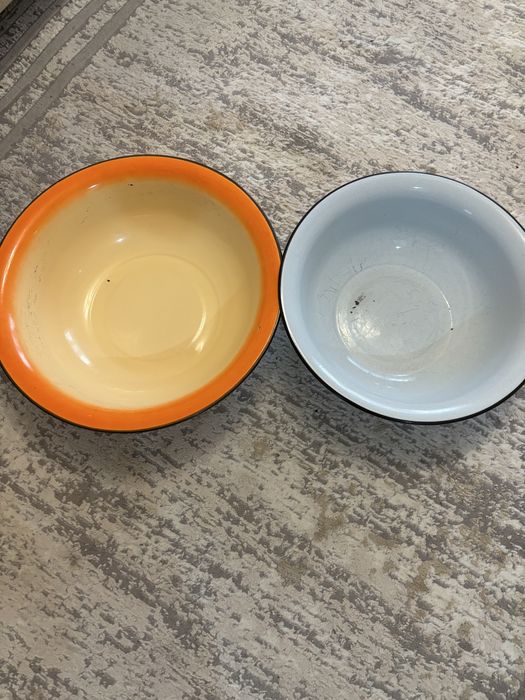 Продам  таз  эмалированый.