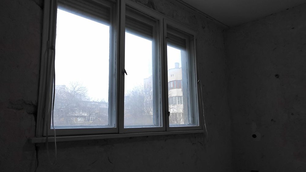 Подарявам стари врати с касите и дограма