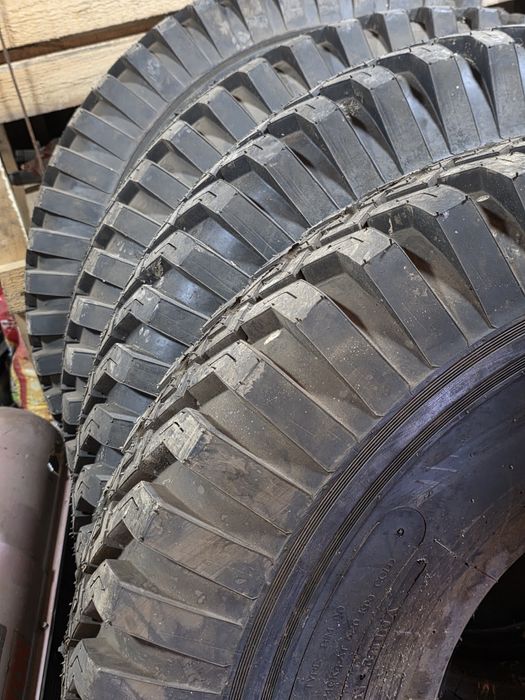 ANVELOPE Noi 1300 x 18 masini militare  of road