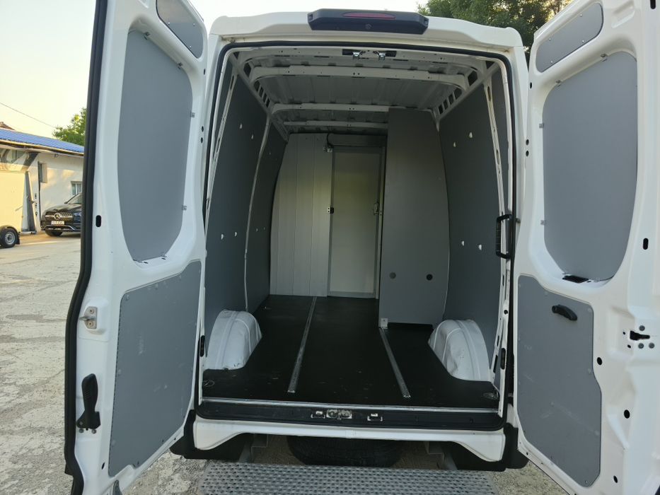Iveco Daily 35S12 2018 2.3HPI 120CP Euro6 L2H2 GARANTIE / RATE