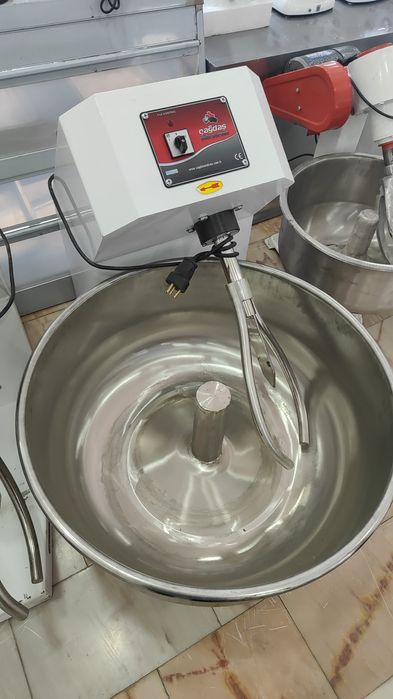 Мишалка,мешалка,хамир корадигон, тестомес,нонлар ва пишириклар учун ус