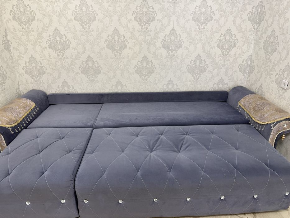Продам диван книжка