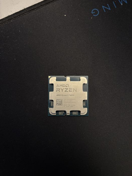 AMD Ryzen 5 7600x  Tray