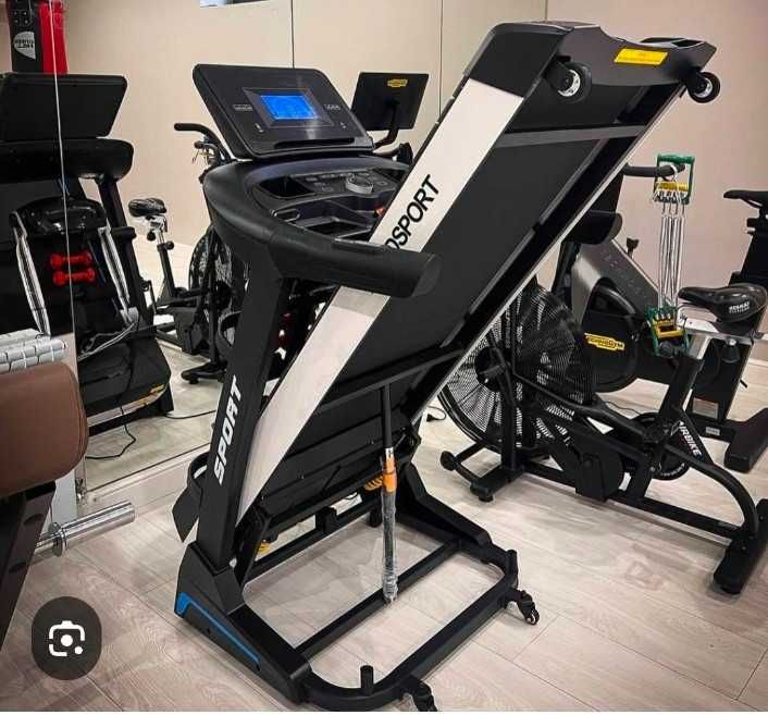 Беговая дорожка с массажером.