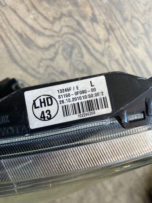 Ляв фар Toyota Verso. Тойота Версо. 09-13г. 81150-0F090.