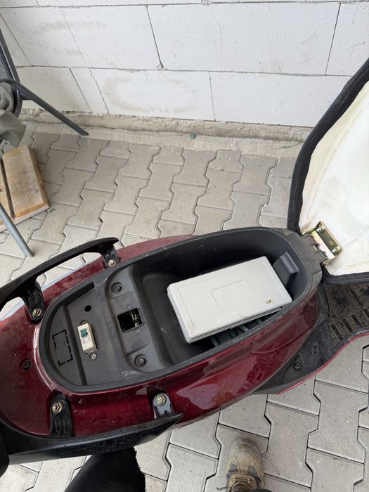 Vand scuter electric.