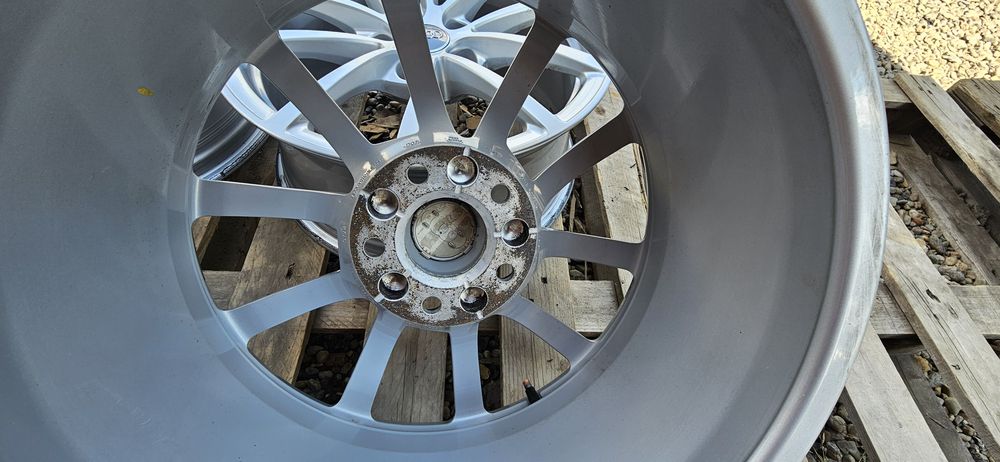 Jante R17 Original Audi A6 C8 K8 7.5Jx17 H2 Et.36 4K0 601 025 A5 A6 A7 Vw Passat Golf Skoda Seat Sharan Alambra