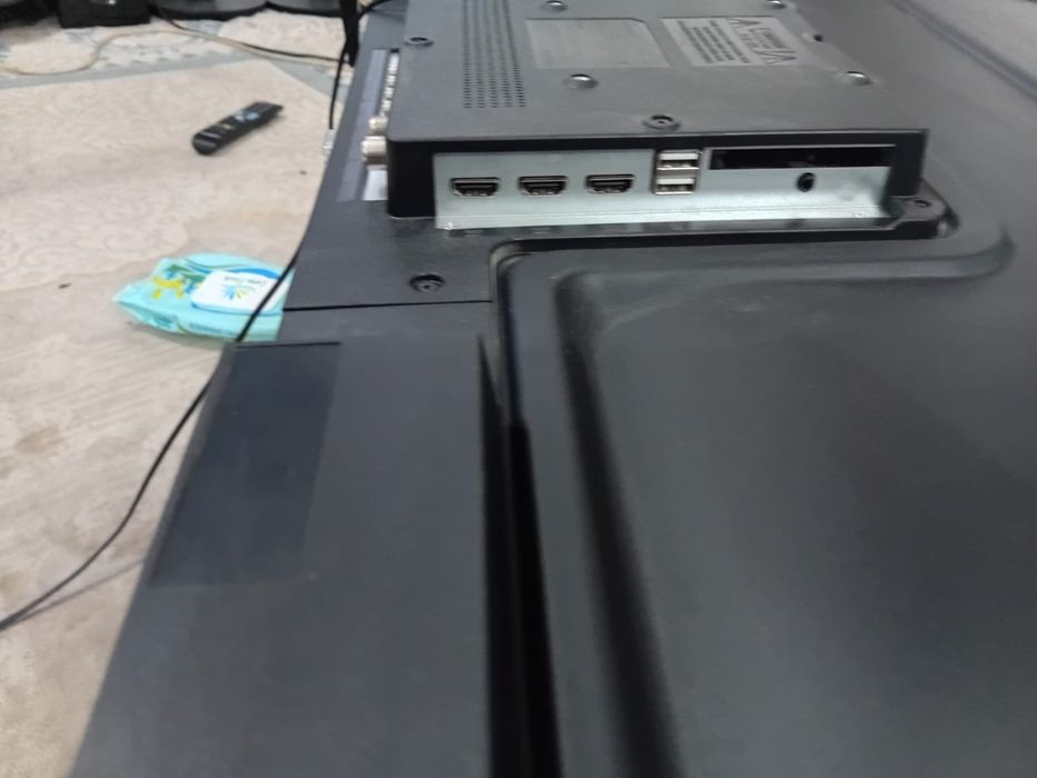 2 Телевизора Leadbros Smart 42 и 32