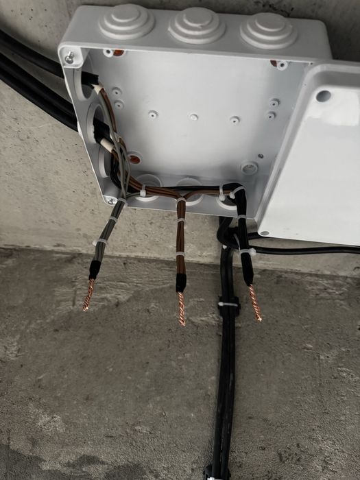 Електрик , електромонтер