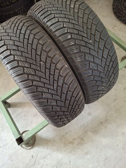 2 Anvelope de iarnă  205 55 r16  Continental