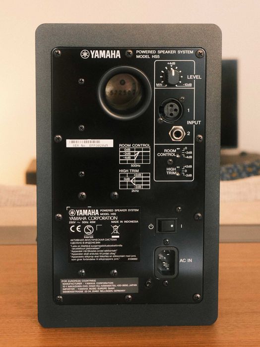 Студийни мониторни колони Yamaha HS5 в Гаранция
