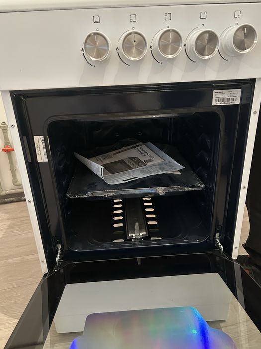 Продаем газ с духовкой