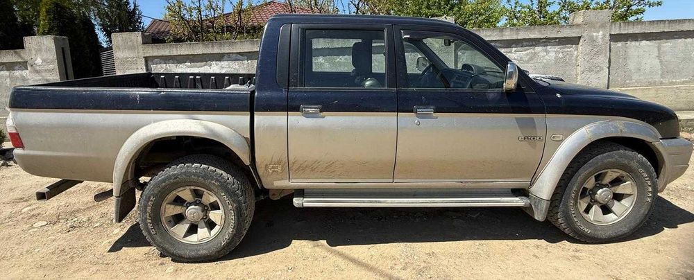 Vând Mitsubishi l200  an 2007