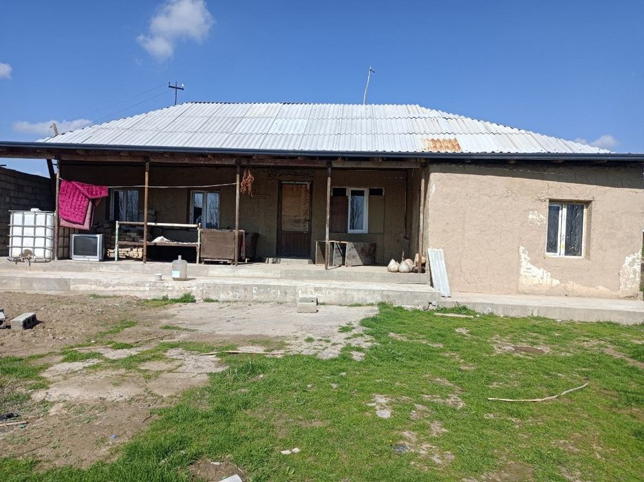 Уй сотилади 12 соток