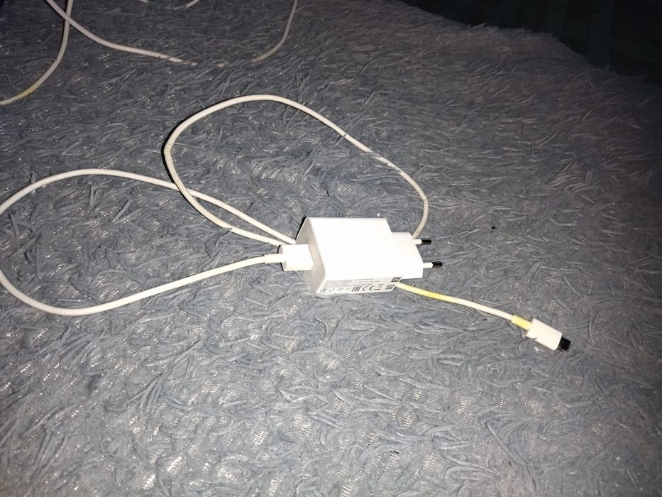 Зарядка для телефона быстрая