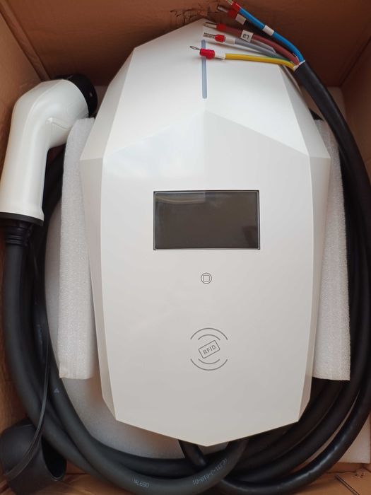 Зарядна Станция за Електромобил с WiFi, 22 kW, Тип 2, за Стенен Монтаж