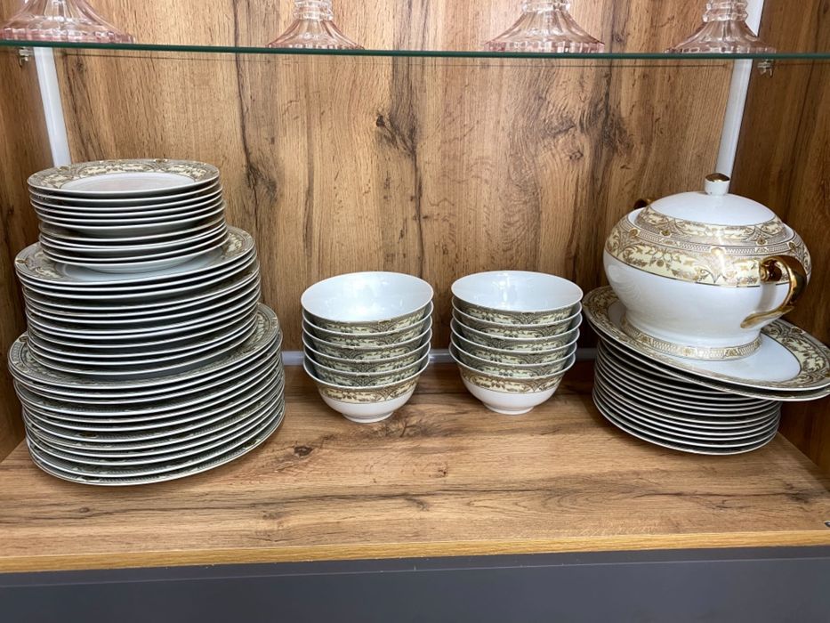 Сервиз на 12 персон