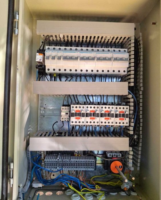 Electrician cu experiență! Si regim de avarie 24 /24 ore!
