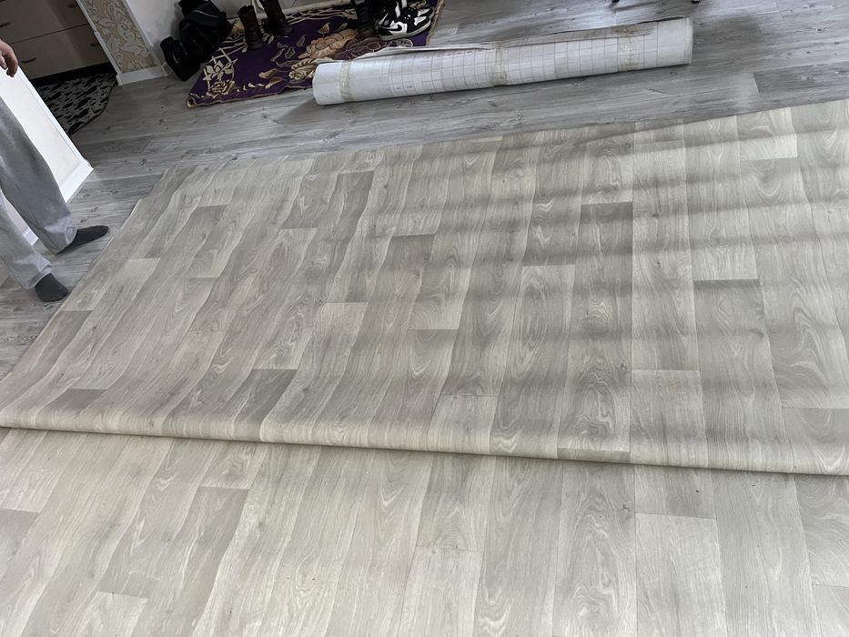 Продам линолеум  в отличном состоянии