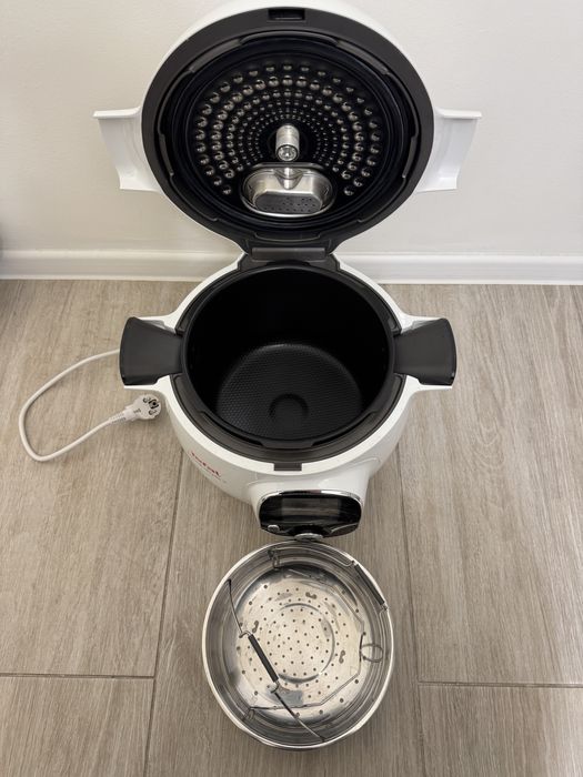 Multicoocker inteligent cu gatire sub presiune Tefal Cook4Me CY851130