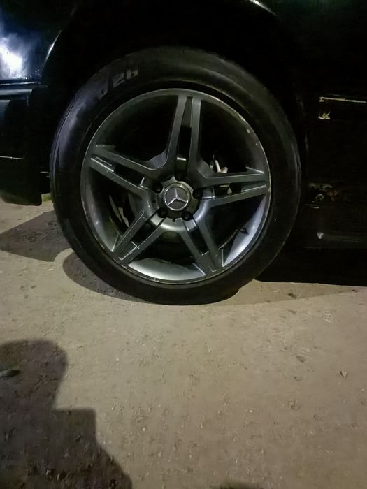 Диск шынами 215/55R17