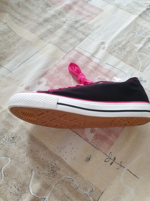 Нови дамски кецове булдозер