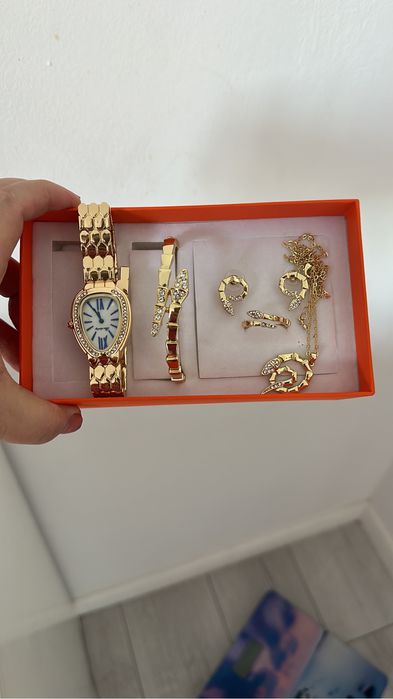 14 про макс чехолдар