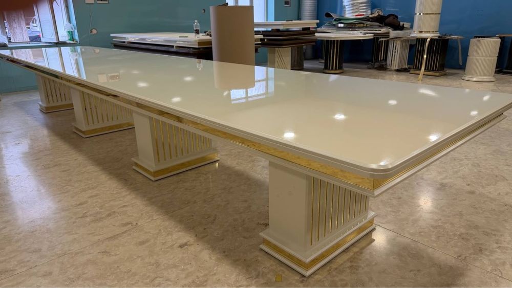 Stol Stul Neoklasika.  8/1