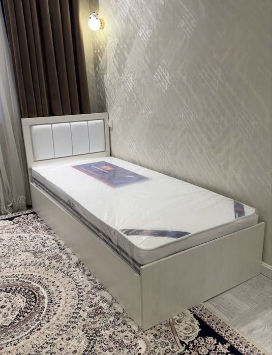 1 kishili Kravat/Кровать односпальная