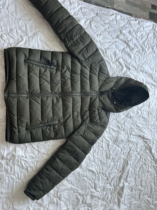 Продам весенюю куртку Urban